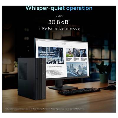 Eine Person verbindet einen Targus USB-Hub mit einem Laptop, mit einem USB-Laufwerk und zwei Monitoren auf einem Schreibtisch. Hände passen Kabel unter grünem Licht an.
