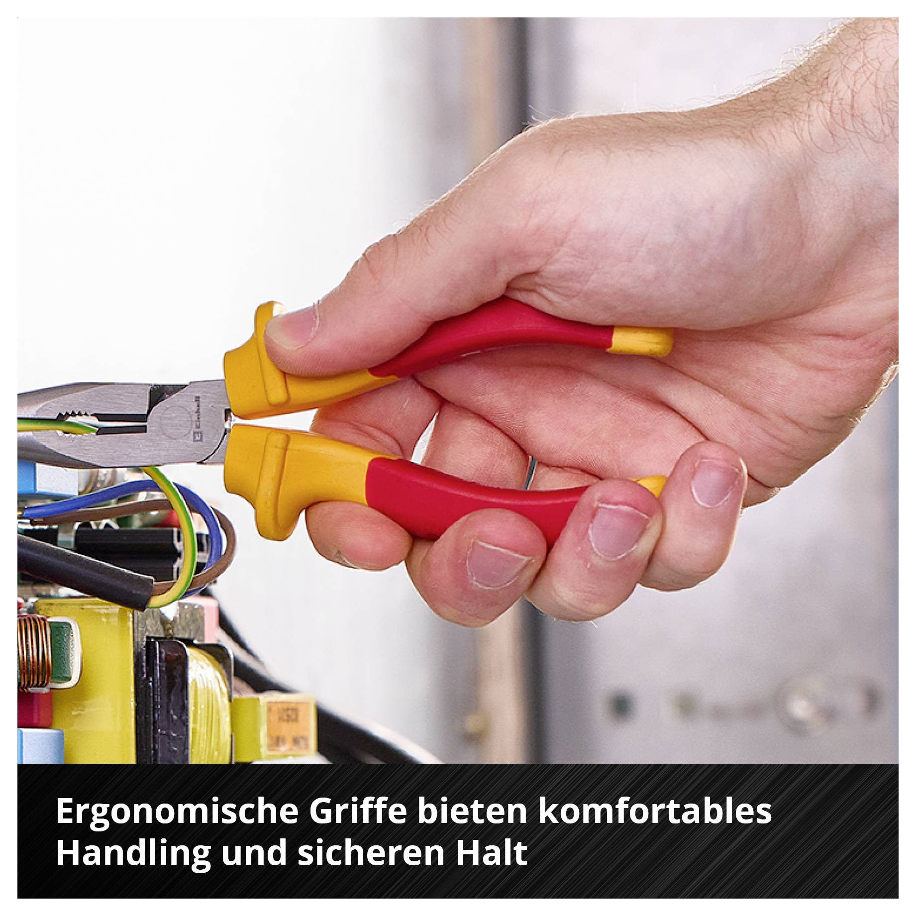 Hand mit Zange greift an farbcodierten Kabeln; unten steht: 'Ergonomische Griffe bieten komfortables Handling und sicheren Halt'.<br>