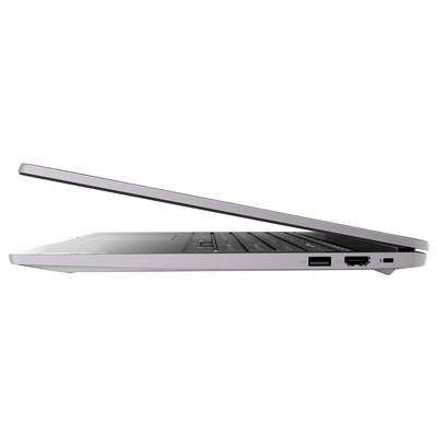 Ein eleganter grauer Laptop, teilweise geschlossen, mit sichtbaren Anschlüssen an der Seite.