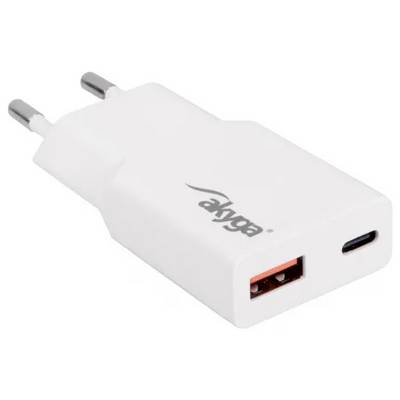Ein weißes USB-Wandladegerät mit einem Standard-USB-Anschluss und einem USB-C-Anschluss, mit der Marke "Akyga" gekennzeichnet, konzipiert zum Aufladen elektronischer Geräte.