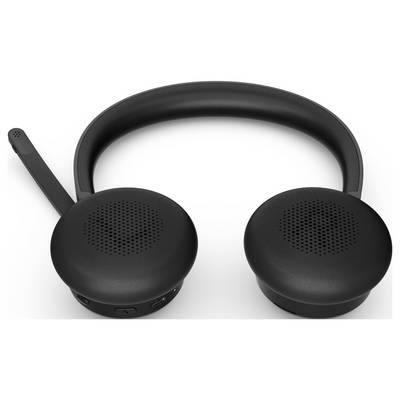 Schwarze kabellose Over-Ear-Kopfhörer mit gepolstertem Kopfband und eingebautem Mikrofon auf verstellbarem Arm, entworfen für komfortable Verwendung.