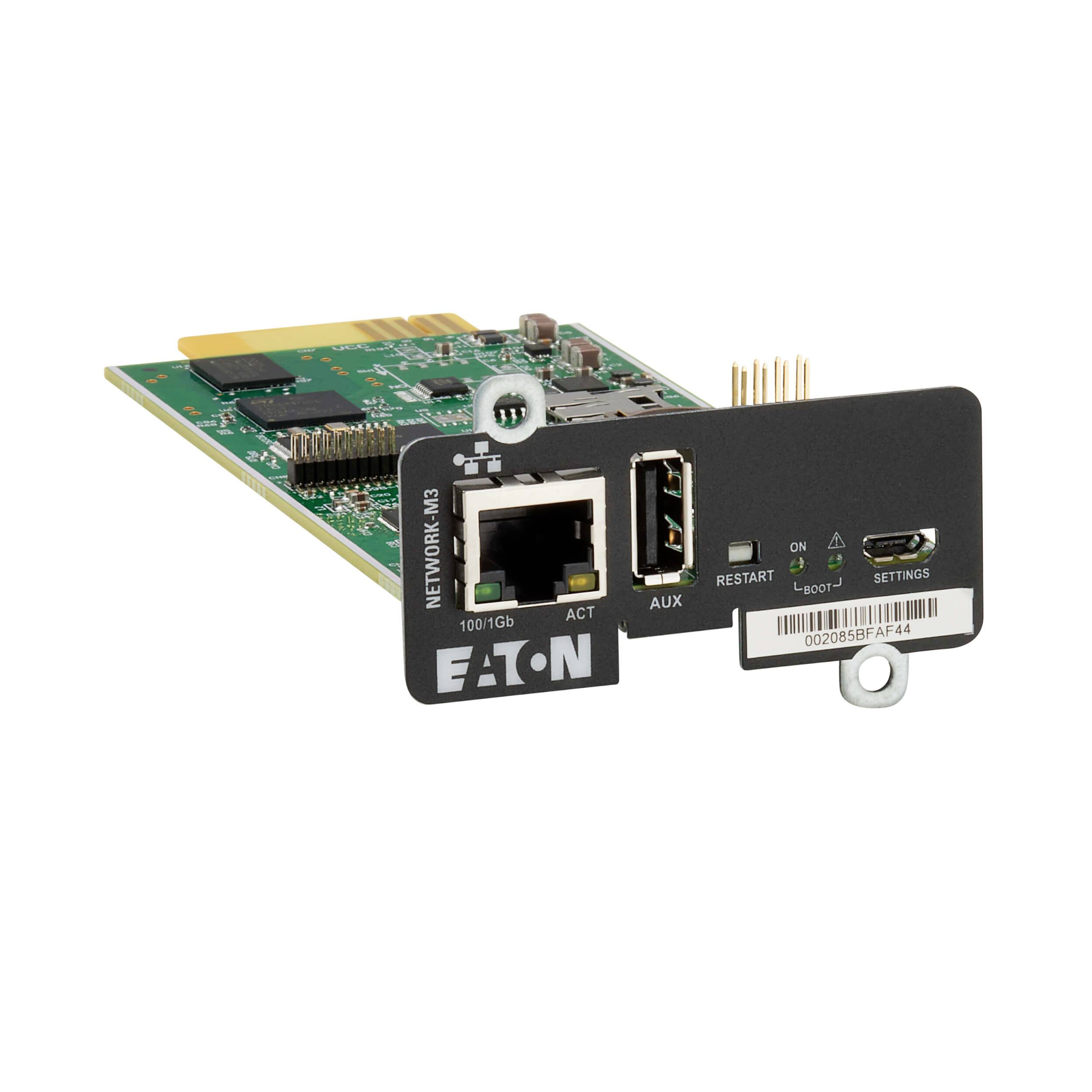 Eaton Network-M3 Karte mit Ethernet- und USB-Anschlüssen zur Konnektivitätsverbesserung in elektrischen Systemen.