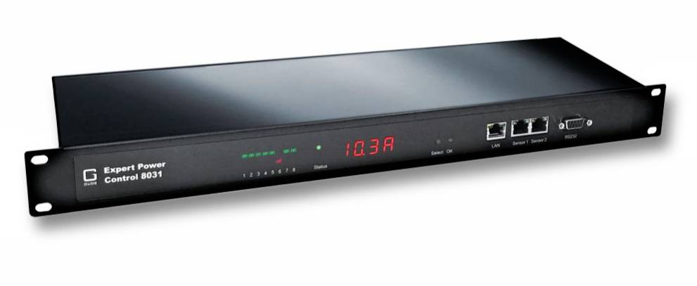 „Expert Power Control 8031"-Gerät mit Anzeige von „10.3A", mit Ethernet-Anschlüssen und Statusanzeigen, konzipiert zur Verwaltung der Stromversorgung.
