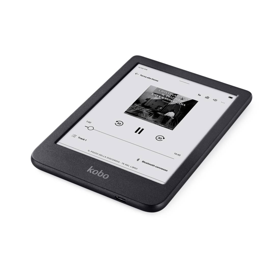 Ein schwarzer Kobo E-Reader, der eine Audiobook-Oberfläche mit Coverart, Play-Button und Fortschrittsbalken auf seinem Bildschirm anzeigt.