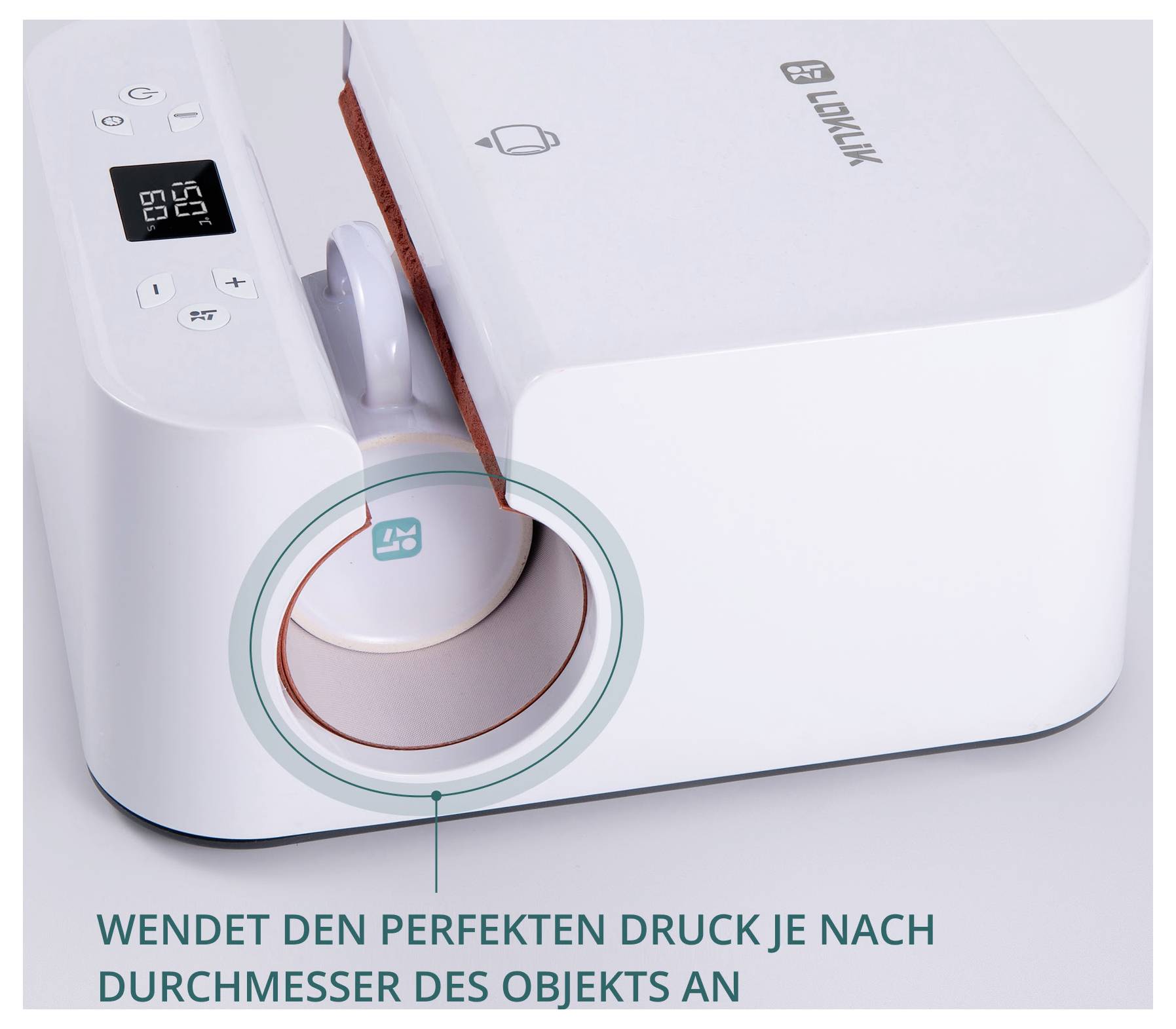 Ein weißes Gerät mit digitaler Anzeige wendet verstellbaren Druck auf Objekte an. Der deutsche Text lautet: „Wendet perfekten Druck je nach Objektdurchmesser an."