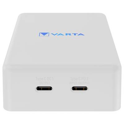 „Eine weiße Varta-Powerbank mit zwei USB-Type-C-Anschlüssen mit den Bezeichnungen „Type C QC 1 Output" und „Type C PD 2 Input/Output"."