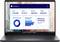 Ein Laptop-Bildschirm zeigt ein CFO-Dashboard mit Finanzkennzahlen: Vermögenswerte 14.552.000 USD, Umsatz 17.274 USD, Nettoeinkommen 365.345 USD, Ausgaben 252.564 USD.