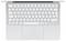 Eine silberne Laptop-Tastatur und ein Trackpad aus der Vogelperspektive, die ein kompaktes Layout mit Tasten wie 'Esc', Funktionstasten und Pfeiltasten zeigen.