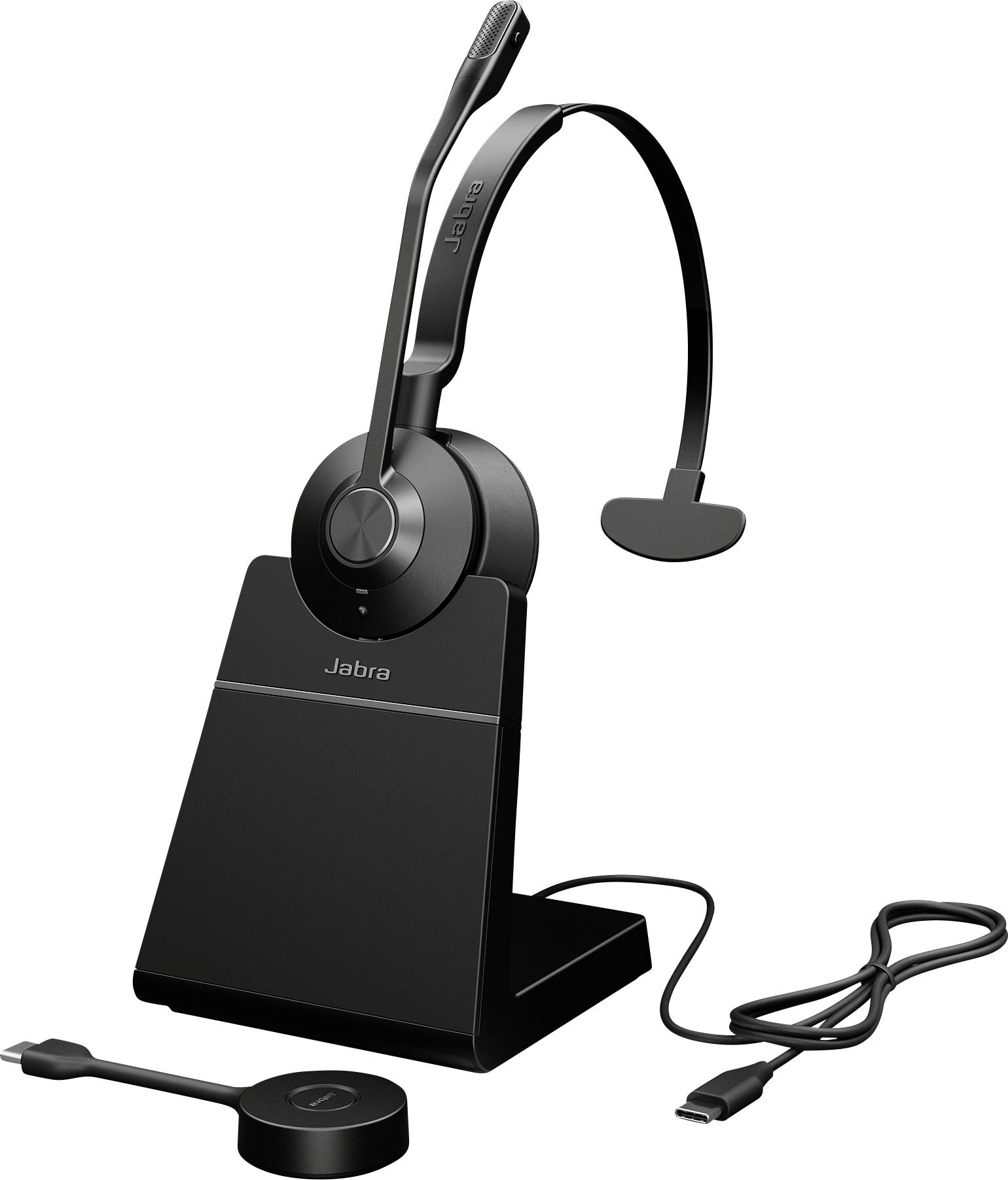 Ein schwarzes kabelloses Jabra-Headset mit Mikrofon auf einer Ladestation, begleitet von einem USB-Kabel und einem kleinen runden USB-Stecker.