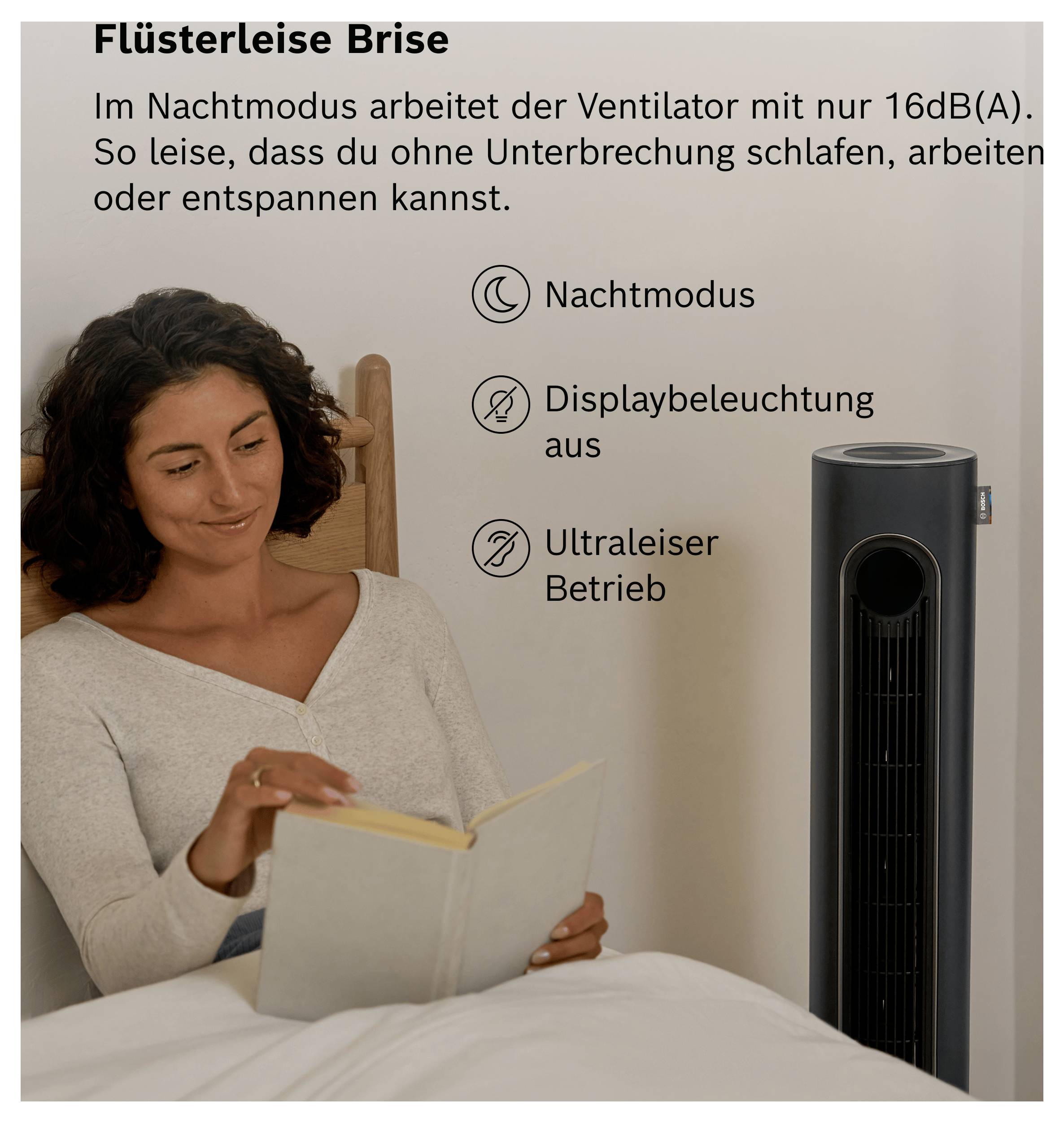 Werbeanzeige für einen leisen Ventilator im Nachtmodus; Frau liest im Bett. Text nennt 16 dB(A), Displaybeleuchtung aus und ultraleisen Betrieb.