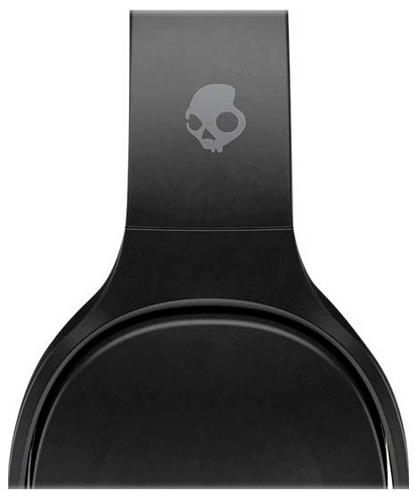 Ein schwarzes Kopfhörer-Stirnband mit einem Schädel-Logo in der Mitte.