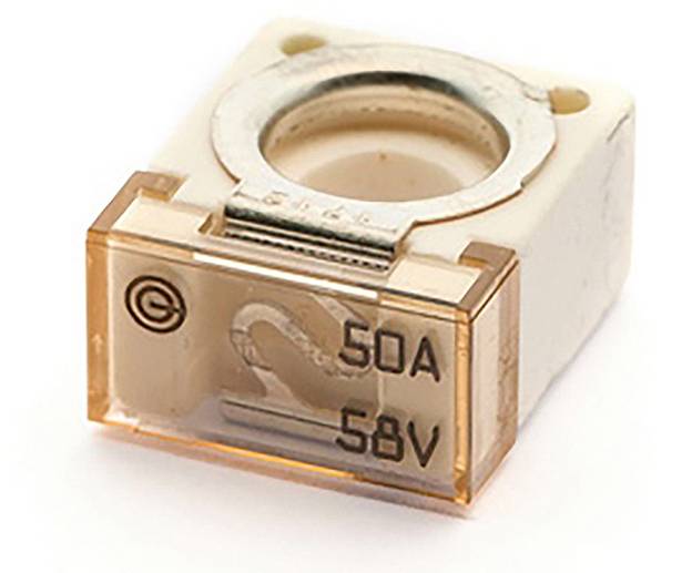 Ein quadratisches elektrisches Sicherungselement mit den Markierungen "50A" und "58V" wird angezeigt, das für einen spezifischen elektrischen Strom und eine bestimmte Spannung ausgelegt ist.
