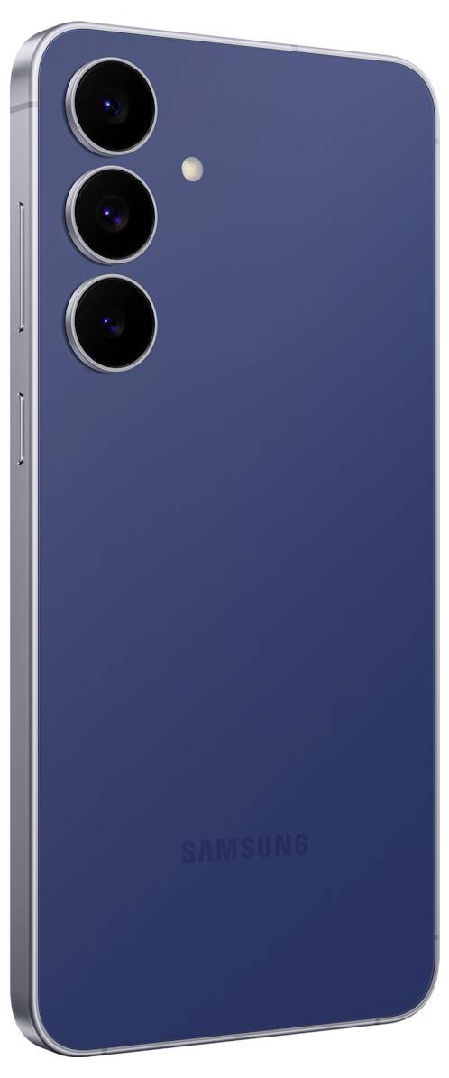 Ein blaues Smartphone mit schlankem Design, ausgestattet mit drei rückwärtigen Kameras und einem Blitz in vertikaler Anordnung. Der Markenname ist subtil eingraviert.