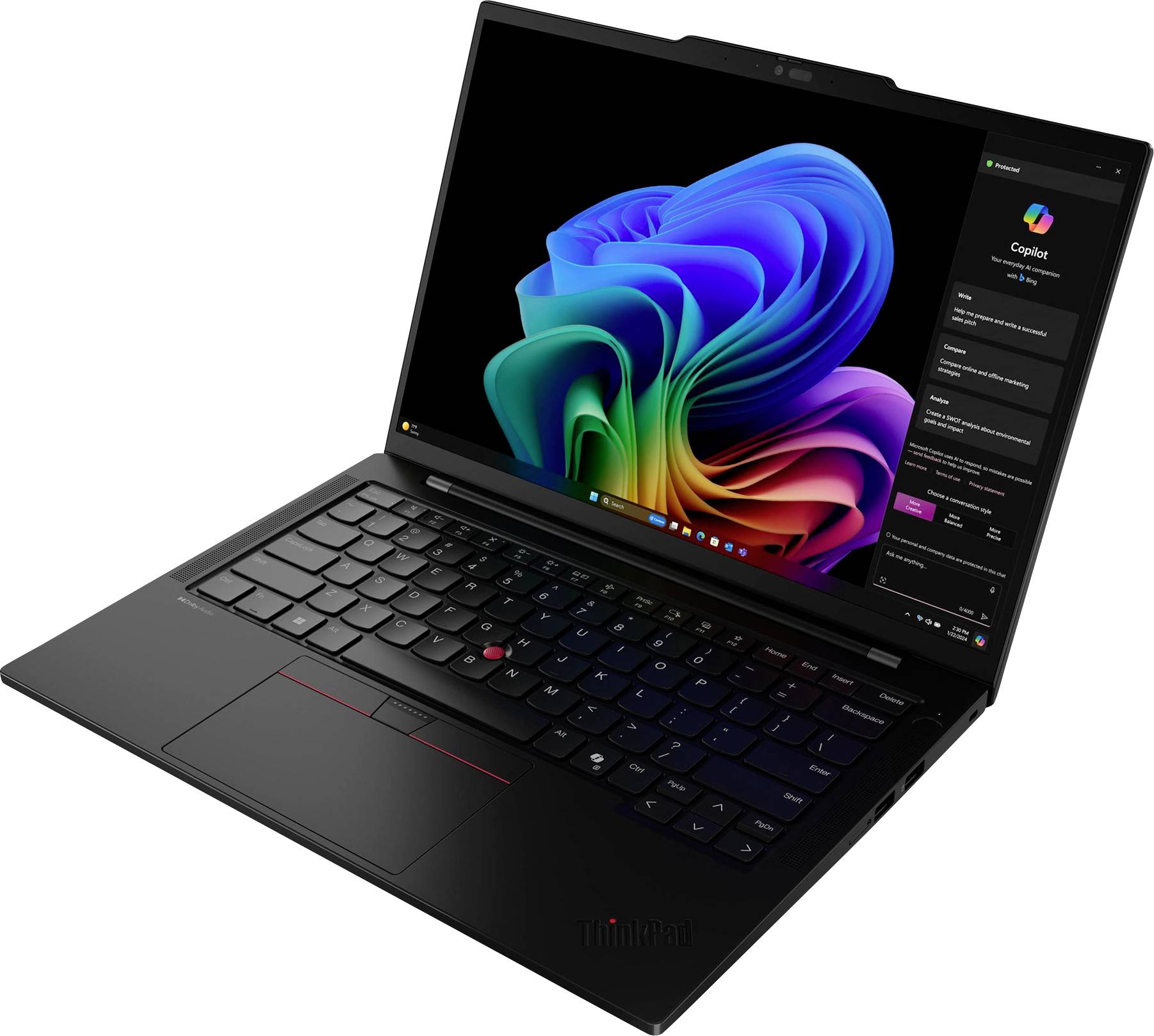 Schwarzer Laptop, in einem Winkel geöffnet, zeigt einen bunten Windows-Desktop und ein Copilot-Seitenpanel auf dem Bildschirm.