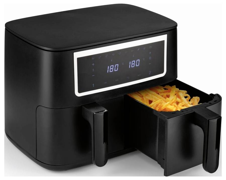 Ein schwarzer Heißluftfritteuse mit digitaler Anzeige, die "180" anzeigt, und einer offenen Schublade mit in Scheiben geschnittenen Kartoffeln zum Frittieren.