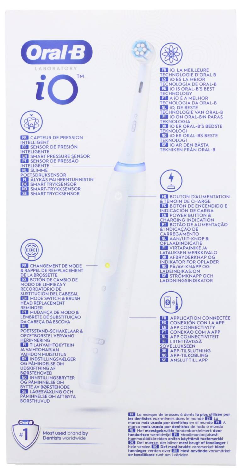 „Oral-B iO"-Zahnbürsten-Verpackung zeigt Produktabbildung, Funktionsliste in mehreren Sprachen und hebt fortschrittliche Putztechnologie hervor.
