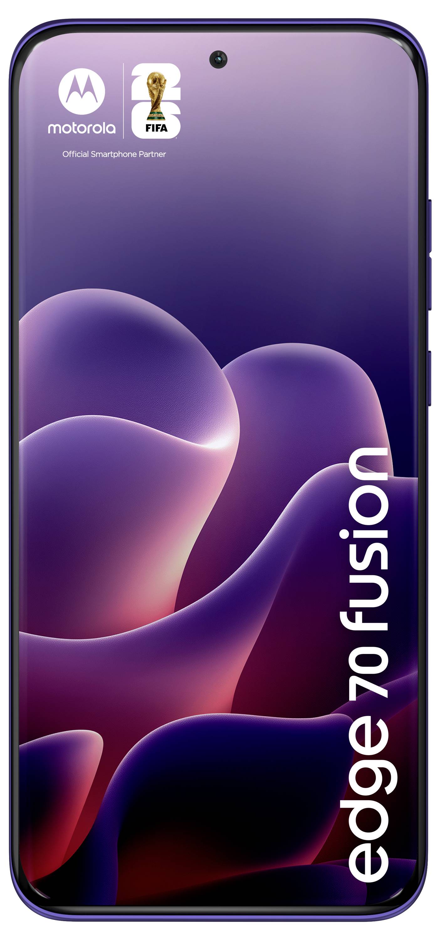 Ein Smartphone-Display mit geschwungenem Design und dem Text "edge 70 fusion". Am oberen Rand sind die Partnerlogos von Motorola und FIFA zu sehen.