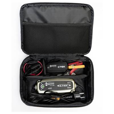 CTEK-Batterieladegerät-Set in einer verschlossenen Tasche mit Kabeln und Klemmen.
