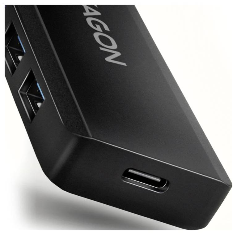 Black Dragon USB-C Hub/Dockingstation in Schrägansicht mit zwei USB-A-Anschlüssen und einem USB-C-Anschluss.