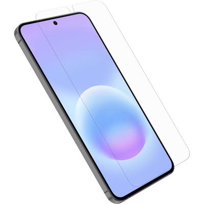 Geneigtes Smartphone mit einer klaren Displayschutzfolie, die über dem Display angebracht ist.