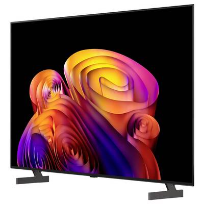 Ein Flachbildfernseher zeigt eine farbenfrohe abstrakte 3D-Wirbel-Tapete auf schwarzem Bildschirm, in Perspektive auf weißem Hintergrund dargestellt.