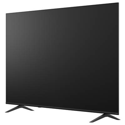 Schwarzer Flachbildfernseher auf zwei geneigten Standfüßen, vor weißem Hintergrund dargestellt.
