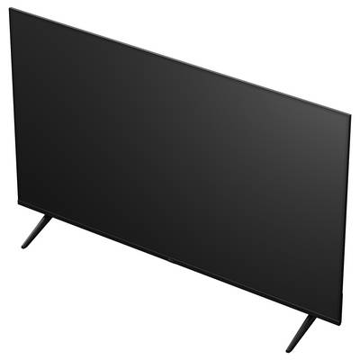 Schwarzer Flachbildfernseher auf zwei schräg gestellten Standfüßen, gezeigt auf weißem Hintergrund.
