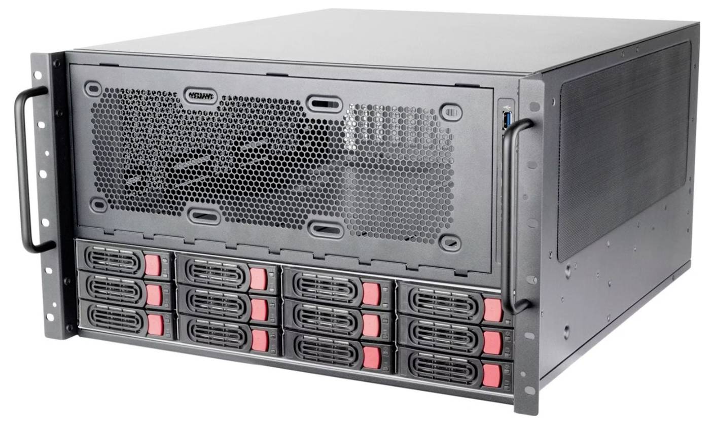 Schwarzes Rackmount-Serversystem mit Frontlüftern und mehreren Hot-Swap-Festplatteneinschüben in einem Metallgehäuse.