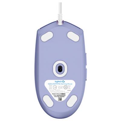 Ansicht von unten einer Logitech G203 Lightsync Gaming-Maus, die den Sensor, die Füße und den USB-Kabelaustrittspunkt oben zeigt.