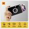 Kodak Sofortbildkamera mit einer Hand, die sie hält, ein Foto, das herauskommt, und Feature-Symbole unten für 10MP Auflösung, Blitz automatisch, Sofortausdrucke, MicroSD-Kompatibilität und LED-Anzeige.
