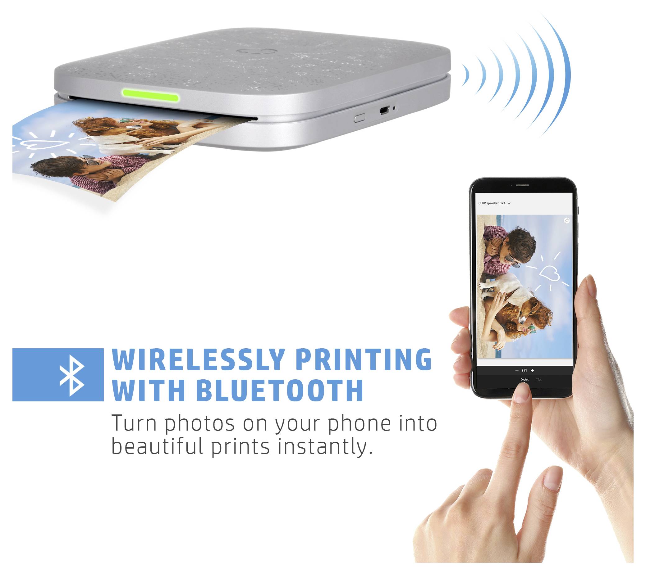 Drahtloser Fotodrucker mit Bluetooth druckt ein Telefonfotos; Text lautet „DRAHTLOS MIT BLUETOOTH DRUCKEN" und „Verwandeln Sie Fotos auf Ihrem Telefon sofort in wunderschöne Ausdrucke."