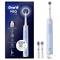 Oral-B Pro Serie 3 elektrische Zahnbürste mit Verpackung und zusätzlichen Bürstenköpfen dargestellt; blauer Griff mit rundem Bürstenkopf und Etikett "Sensitive Clean".