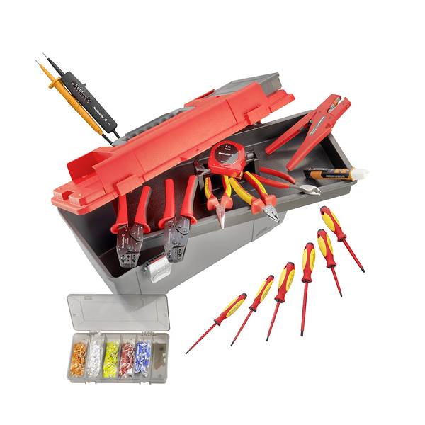 Verschiedene elektrische Handwerkzeuge und Schraubendreher in einer grauen Werkzeugkiste mit rotem Deckel; eine kleine Fachbox mit Steckverbindern sitzt darunter.