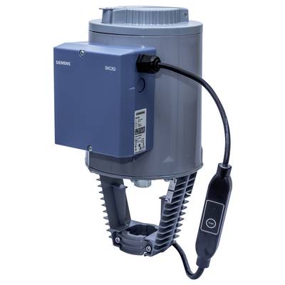 Blauer Siemens SKC62 Elektroantrieb mit angeschlossenem schwarzem Steuerkabel und Befestigungshalterung auf weißem Hintergrund.