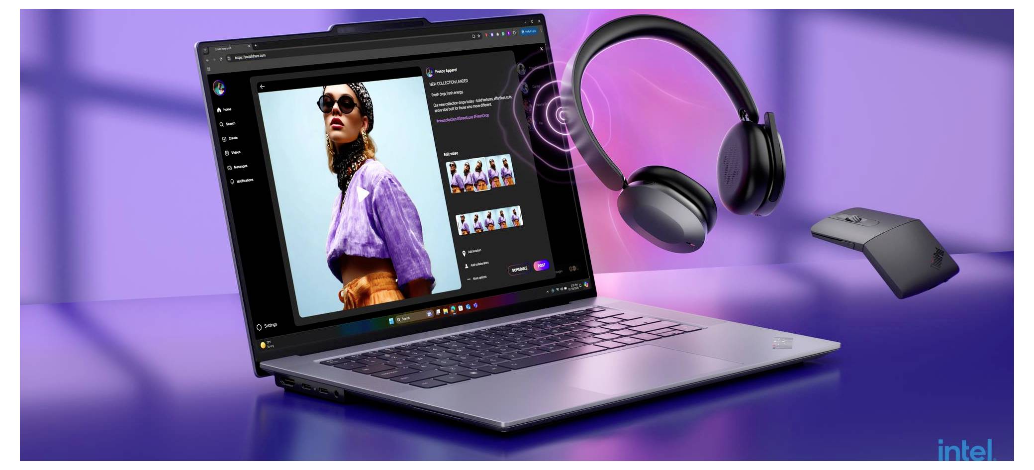 Laptop, auf dem eine Fotobearbeitungs-App angezeigt wird, neben kabellosen Kopfhörern und einer Maus auf violettem Hintergrund, was auf ein kreatives Computing-Setup hindeutet