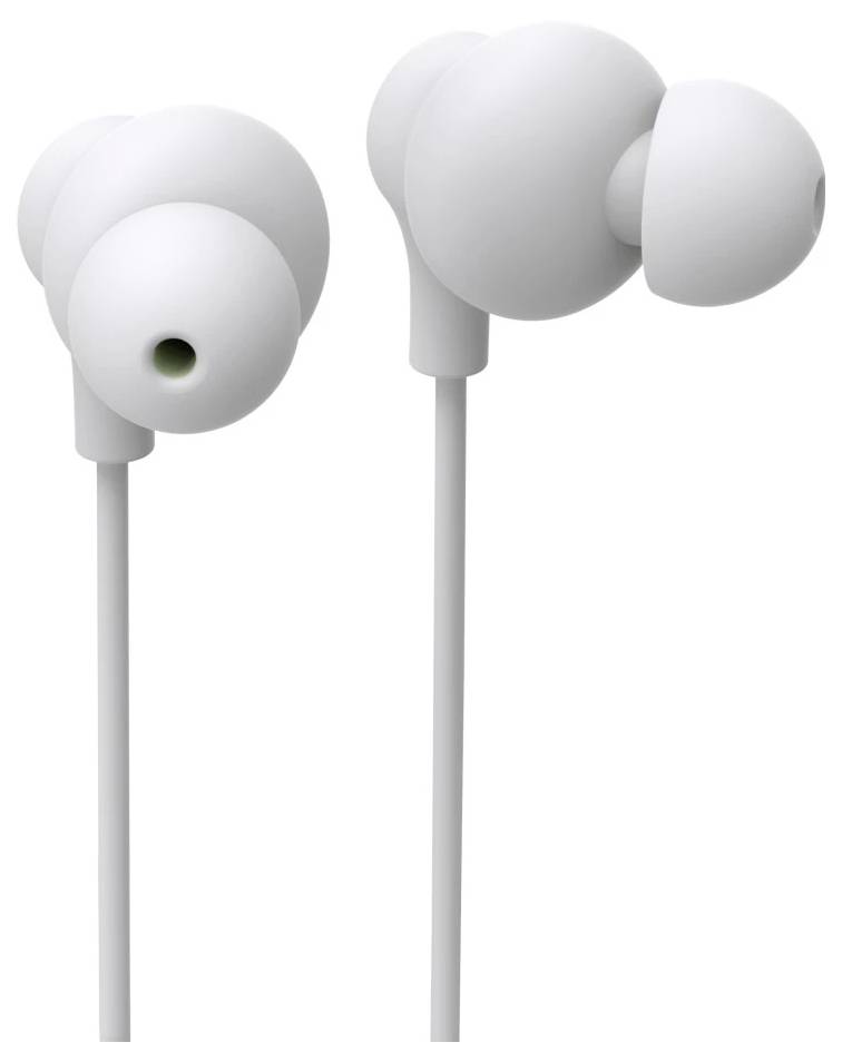 Paar weiße kabelgebundene In-Ear-Kopfhörer von vorne und von der Seite auf neutralem Hintergrund dargestellt.