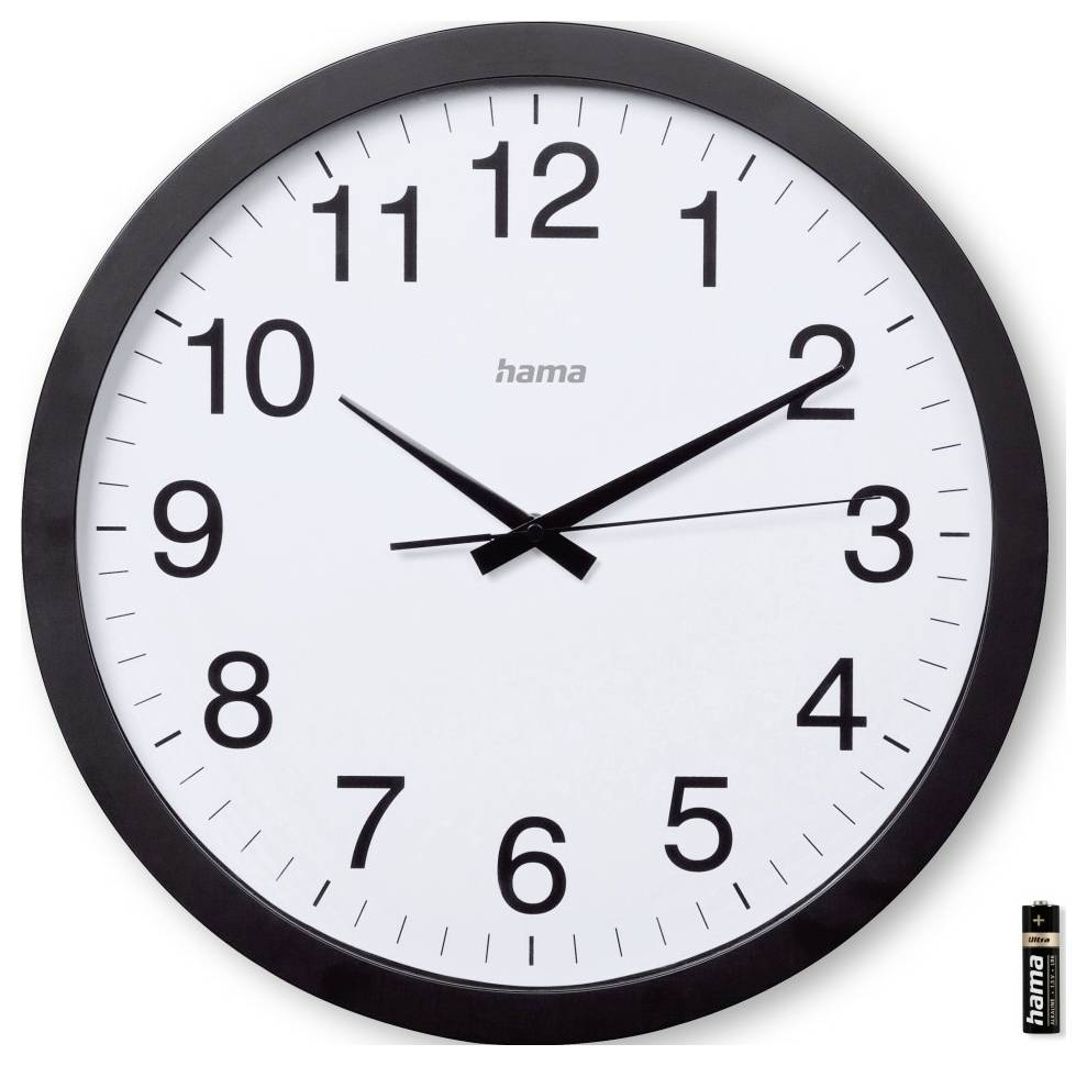 Analoguhr an der Wand mit schwarzem Rand und weißem Zifferblatt, zeigt ungefähr 10:10; enthält ein kleines Batteriesymbol unten rechts.