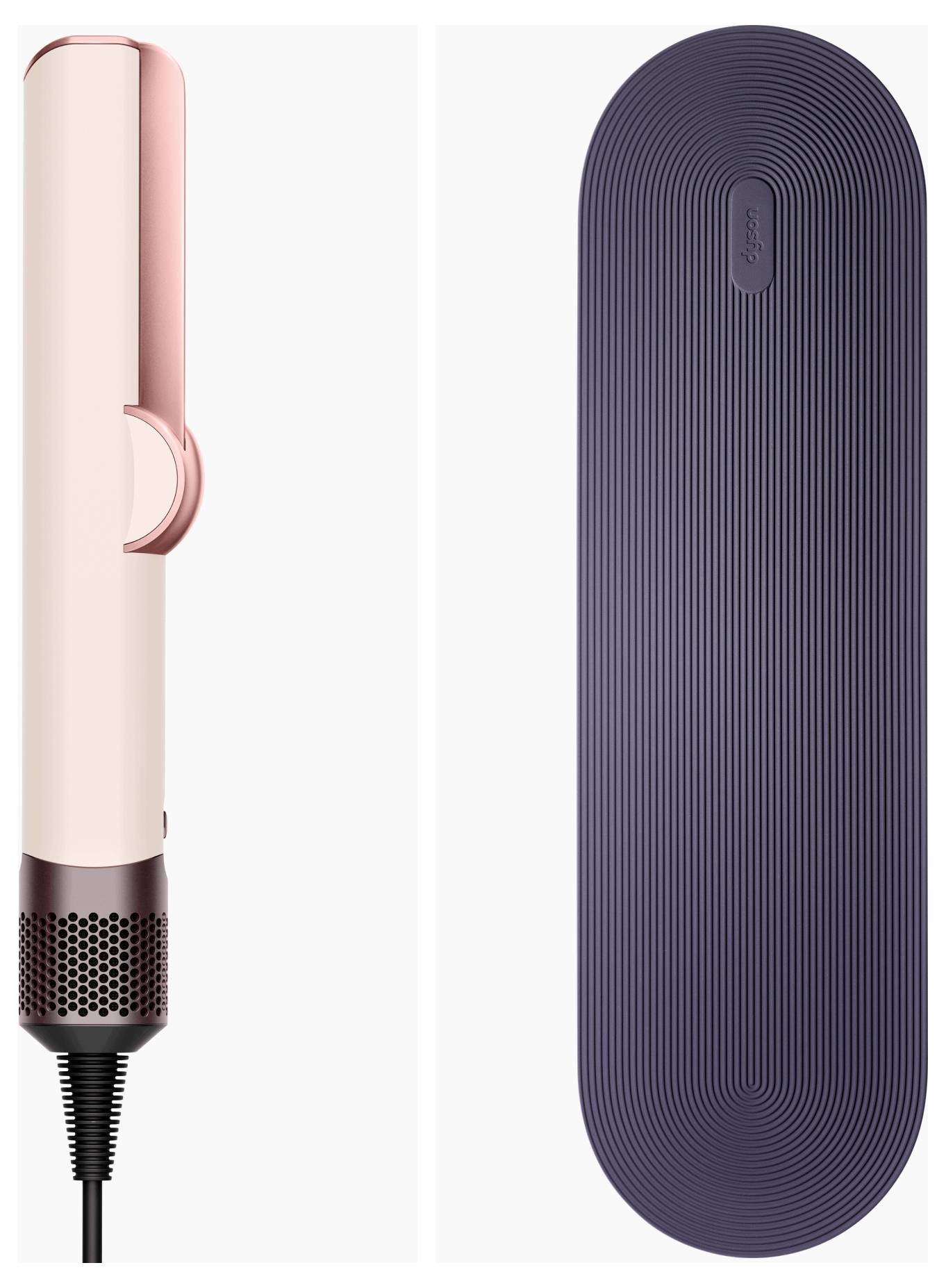 Ein rosa Dyson-Haarstyler neben einer dunkelvioletten strukturierten Aufbewahrungstasche auf weißem Hintergrund gezeigt.