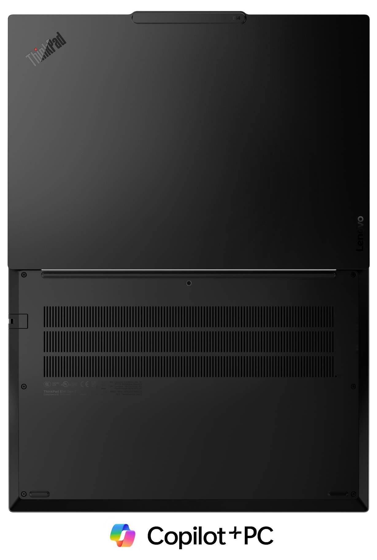 Schwarzer Laptop geschlossen auf weißem Hintergrund mit dem Logo „Copilot+ PC" darunter.