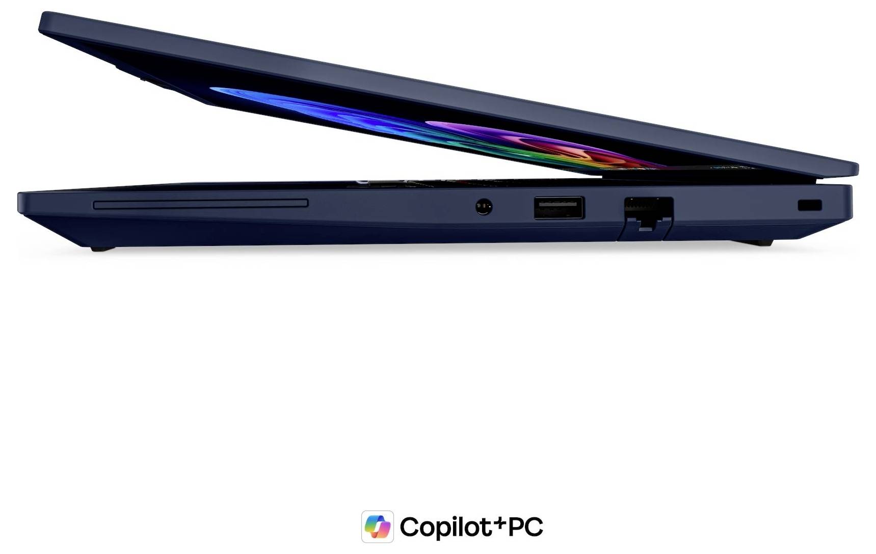 Dünner schwarzer ThinkPad-Laptop mit schwebenden durchsichtigen App-Fenster und leuchtenden holografischen KI-/Tech-Grafiken, die aus der Tastatur hervorgehen.