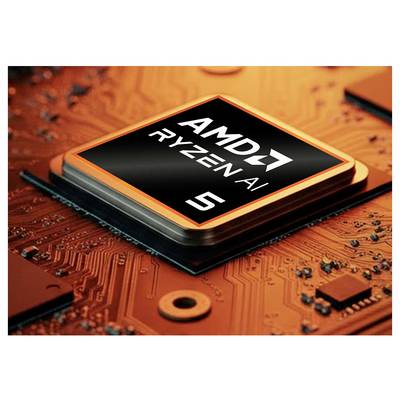 Nahaufnahme eines AMD Ryzen 5-Prozessor-Chips auf einer Leiterplatte, die das CPU-Branding zeigt.