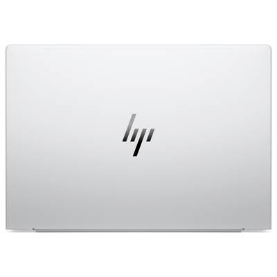 Geschlossener silberner HP-Laptop mit zentriertem HP-Logo auf einem schlichten, hellen Hintergrund.