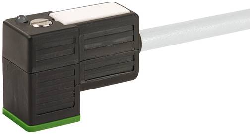 Schwarzer Elektrostecker, der in ein weißes Kabel gesteckt ist, in Großaufnahme vor weißem Hintergrund gezeigt.