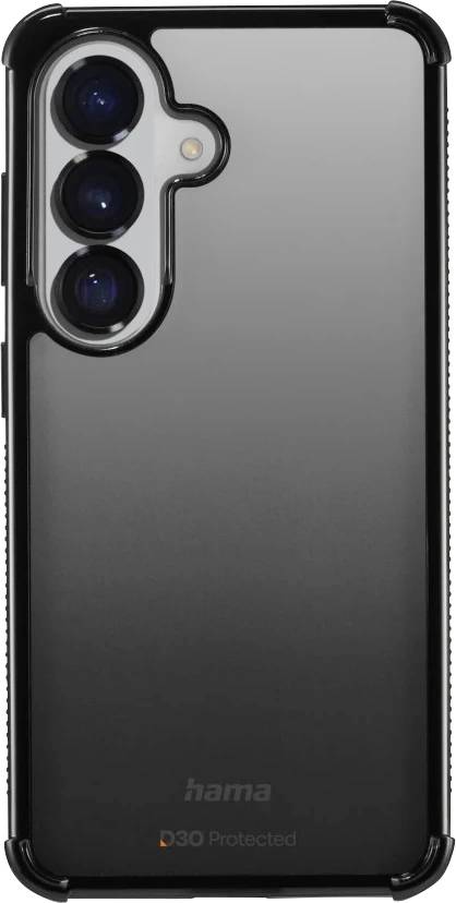 Schwarze Schutz-Smartphone-Hülle von hinten gezeigt, mit drei großen Kameraausschnitten und erhöhter Stoßkantenkante; „hama" und „360 Protected" sind in der Nähe des unteren Endes sichtbar.