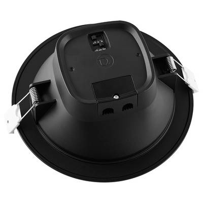 Nahaufnahme eines weißen zylindrischen Geräts mit schwarzer Endkappe mit der Aufschrift IP20, wobei ein Kabel durch einen zentralen weißen Stecker austritt.