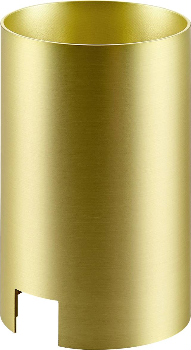 Goldfarbene zylindrische Metallhülse oder Rohrverschraubung mit einer Kerbe an einem Ende, shown auf weißem Hintergrund.