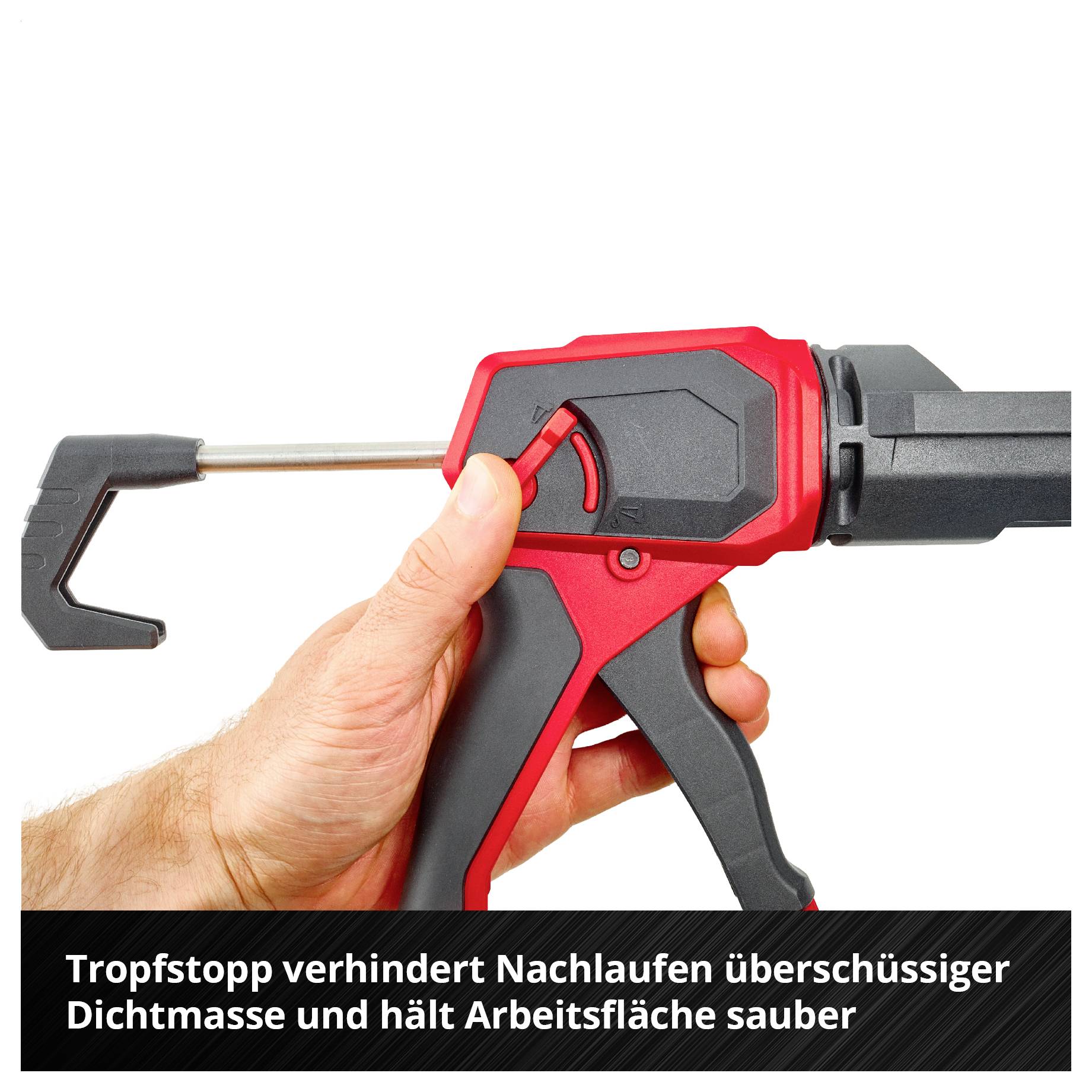 Hand mit Dosierpistole für Dichtmasse; Tropfstop verhindert Nachlaufen und hält die Arbeitsfläche sauber.<br>