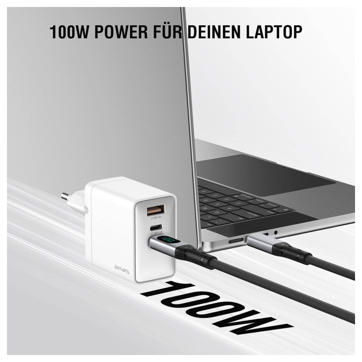 Laptop-Ladeanzeige mit einem weißen 100-W-USB-C-Wandladegerät, das einen Laptop mit Strom versorgt; Text lautet "100W POWER FÜR DEINEN LAPTOP".