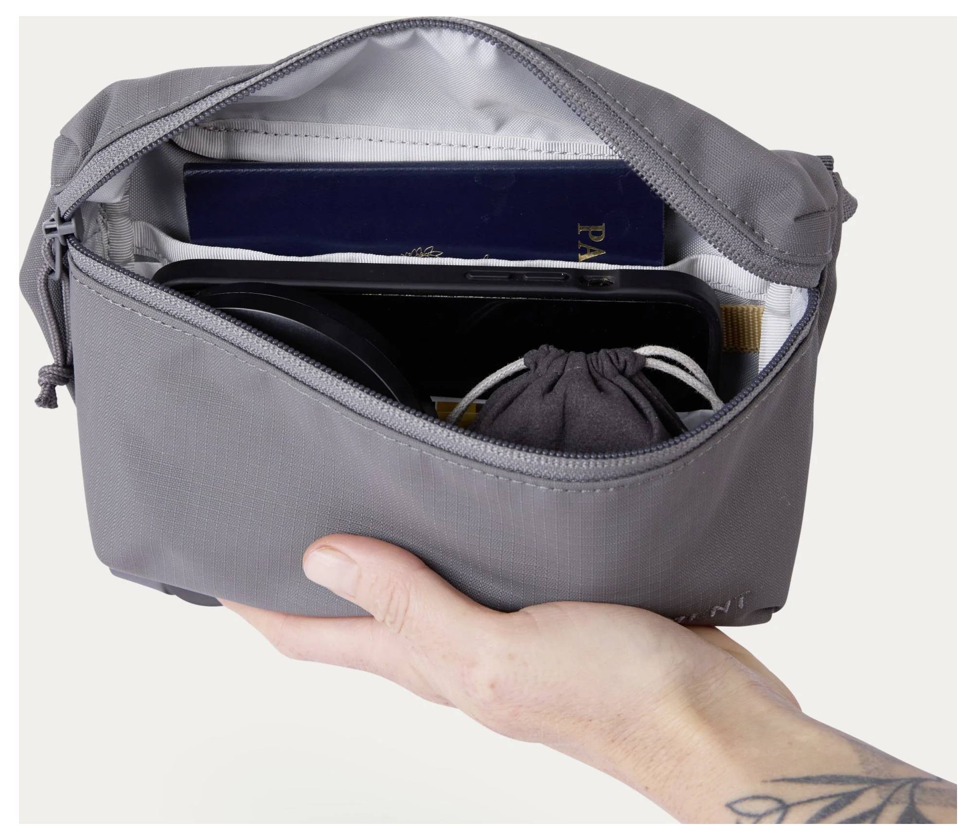 Moment Everything Zubehör-Tasche Innenmaß (B x H x T) 220 x 120 x 45 mm Wasserdicht 1L Schwarz-2