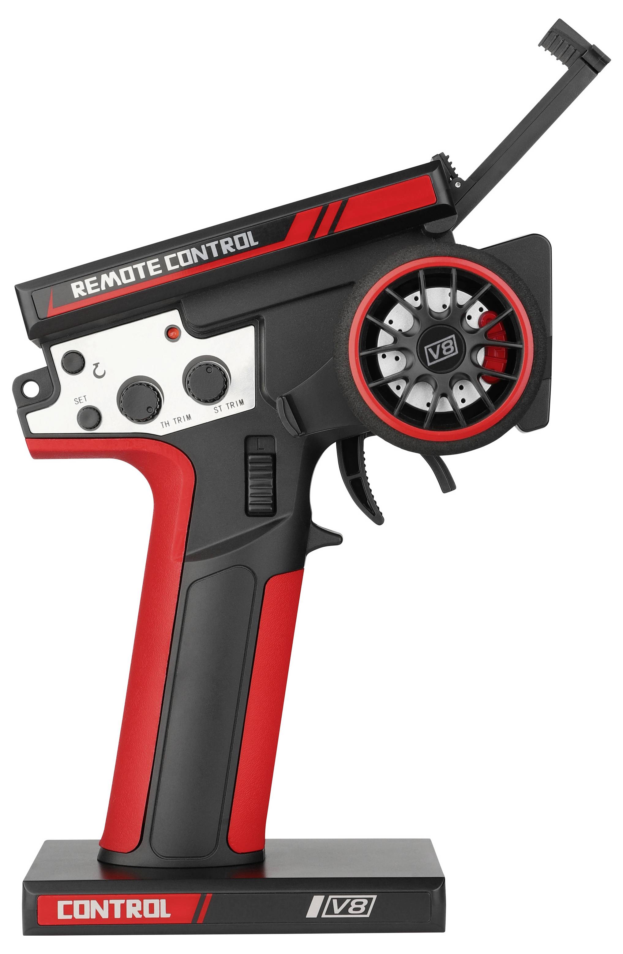 Ferngesteuerte Pistolengriff-Fernbedienung mit Lenkrad, beschriftet mit „REMOTE CONTROL" und „CONTROL V8", auf einem Ständer gezeigt.